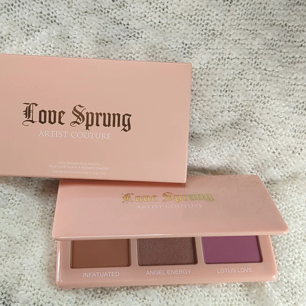 Artist Couture Love Sprung Face Palette in Volume II, 3pods x 4g/14